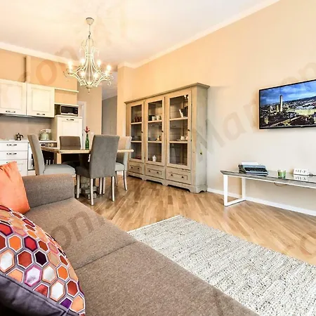 Apartman Marconi 47 *
